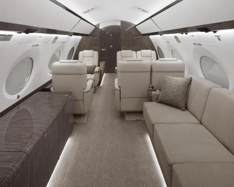 Avcon-Jet_Gulfstream_G650ER_9H-MFC_interior 1